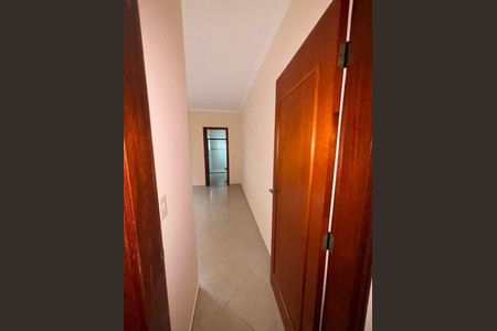 Casa para alugar com 200m², 3 quartos e 6 vagas