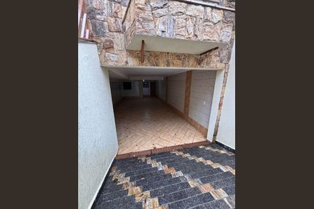 Casa para alugar com 200m², 3 quartos e 6 vagas