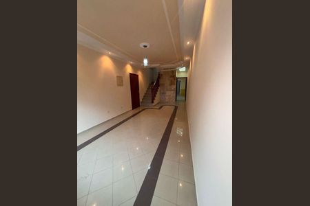 Casa para alugar com 200m², 3 quartos e 6 vagas