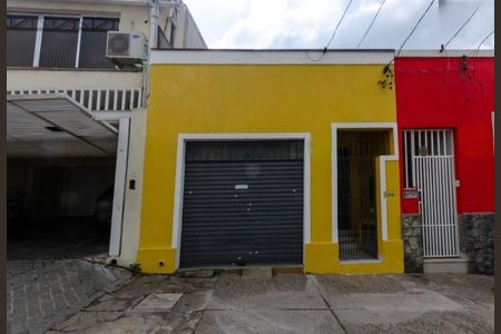 Fachada de casa à venda com 4 quartos, 150m² em Lapa, São Paulo