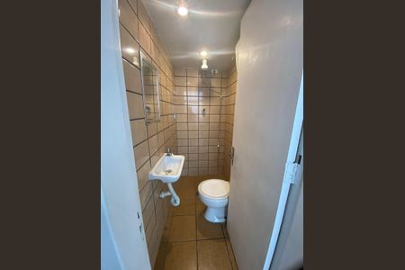 Banheiro  de casa à venda com 4 quartos, 150m² em Lapa, São Paulo