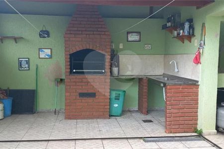 Casa à venda com 130m², 3 quartos e 2 vagas