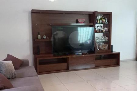 Casa à venda com 130m², 3 quartos e 2 vagas