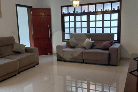 Casa à venda com 3 quartos, 130m² em Vila Ema, São Paulo