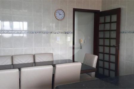 Casa à venda com 3 quartos, 130m² em Vila Ema, São Paulo