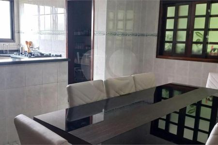 Casa à venda com 130m², 3 quartos e 2 vagas
