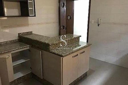 Casa à venda com 3 quartos, 180m² em Jardim Lar Sao Paulo, São Paulo