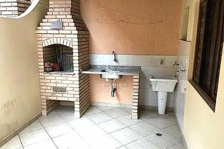 Casa à venda com 3 quartos, 180m² em Jardim Lar Sao Paulo, São Paulo