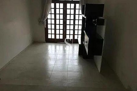 Casa à venda com 3 quartos, 180m² em Jardim Lar Sao Paulo, São Paulo
