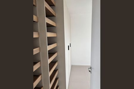 Quarto de apartamento à venda com 3 quartos, 80m² em Setor Coimbra, Goiânia