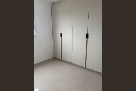 Apartamento à venda com 80m², 3 quartos e 1 vaga Apartamento à venda com 80m², 3 quartos e 1 vagaBanheiro