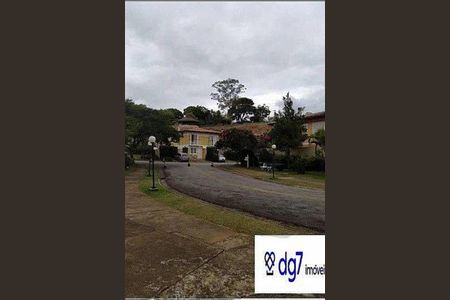 Casa à venda com 300m², 4 quartos e sem vaga