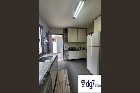 Casa à venda com 300m², 4 quartos e sem vaga