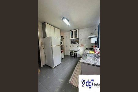 Casa à venda com 300m², 4 quartos e sem vaga