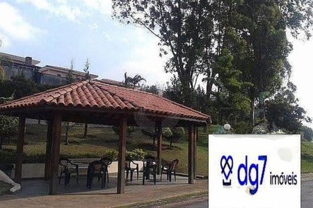 Casa à venda com 300m², 4 quartos e sem vaga