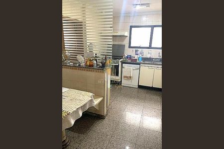 Apartamento à venda com 167m², 4 quartos e 2 vagas