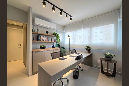 Escritório de apartamento para alugar com 3 quartos, 122m² em Itaim Bibi, São Paulo