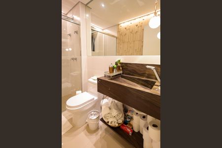 Apartamento para alugar com 90m², 2 quartos e 2 vagas Apartamento para alugar com 90m², 2 quartos e 2 vagasBanheiro