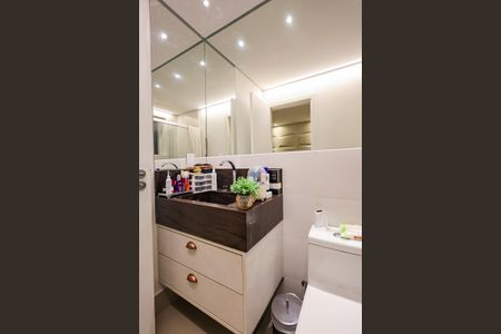 Apartamento para alugar com 90m², 2 quartos e 2 vagas Apartamento para alugar com 90m², 2 quartos e 2 vagasBanheiro da Suíte 1