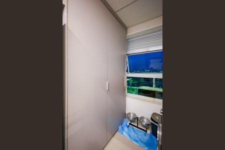 Apartamento para alugar com 90m², 2 quartos e 2 vagas Apartamento para alugar com 90m², 2 quartos e 2 vagasLavanderia
