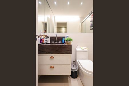 Apartamento para alugar com 90m², 2 quartos e 2 vagas Apartamento para alugar com 90m², 2 quartos e 2 vagasBanheiro da Suíte 1