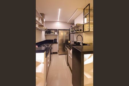 Apartamento para alugar com 90m², 2 quartos e 2 vagas Apartamento para alugar com 90m², 2 quartos e 2 vagasCozinha