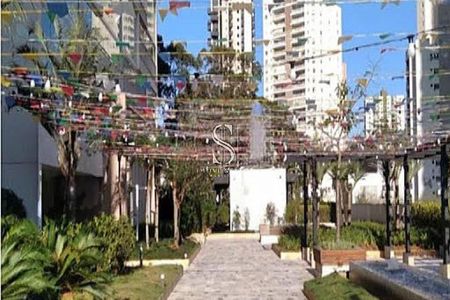 Apartamento à venda com 243m², 4 quartos e 4 vagas
