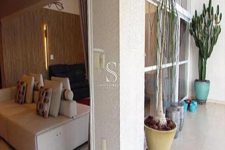Apartamento à venda com 243m², 4 quartos e 4 vagas
