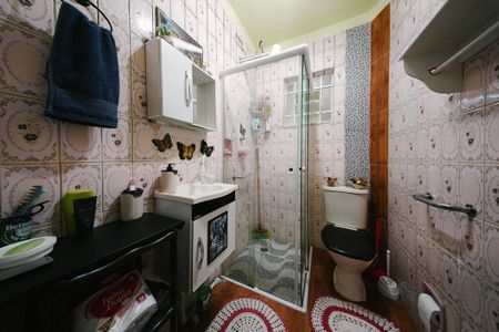Casa à venda com 120m², 3 quartos e 1 vagaBanheiro
