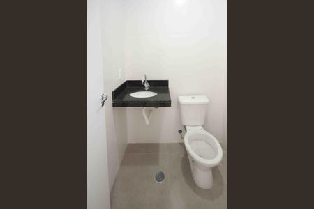 Apartamento à venda com 40m², 2 quartos e sem vaga Apartamento à venda com 40m², 2 quartos e sem vagaBanheiro