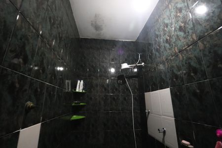 Casa à venda com 200m², 1 quarto e 2 vagasBanheiro de Baixo
