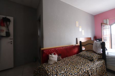 Casa à venda com 200m², 1 quarto e 2 vagasSuíte