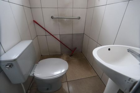 Casa à venda com 200m², 1 quarto e 2 vagasBanheiro - Casa 2