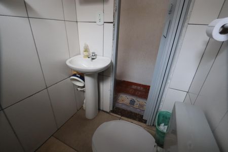 Casa à venda com 200m², 1 quarto e 2 vagasBanheiro - Casa 2
