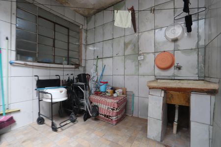 Casa à venda com 200m², 1 quarto e 2 vagasLavanderia - Casa 2