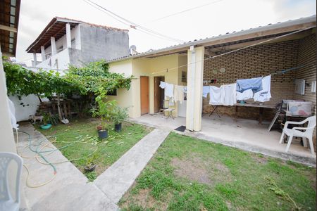 Casa para alugar com 250m², 3 quartos e 3 vagas Casa para alugar com 250m², 3 quartos e 3 vagasQuintal