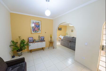 Casa para alugar com 250m², 3 quartos e 3 vagas Casa para alugar com 250m², 3 quartos e 3 vagasAntessala