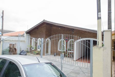 Casa para alugar com 250m², 3 quartos e 3 vagas Casa para alugar com 250m², 3 quartos e 3 vagasFachada da Casa