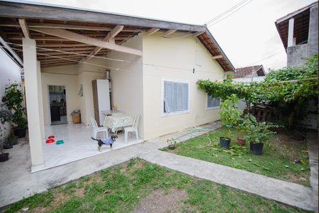 Casa para alugar com 250m², 3 quartos e 3 vagas Casa para alugar com 250m², 3 quartos e 3 vagasQuintal