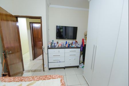 Casa para alugar com 250m², 3 quartos e 3 vagas Casa para alugar com 250m², 3 quartos e 3 vagasQuarto 2