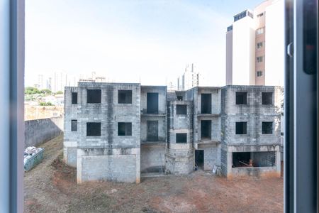 Apartamento à venda com 61m², 3 quartos e 1 vaga Apartamento à venda com 61m², 3 quartos e 1 vagaVista do Quarto 2