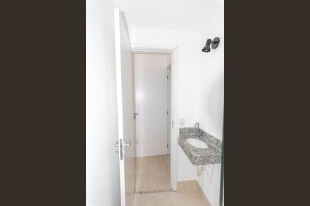 Apartamento à venda com 61m², 3 quartos e 1 vaga Apartamento à venda com 61m², 3 quartos e 1 vagaBanheiro da Suíte