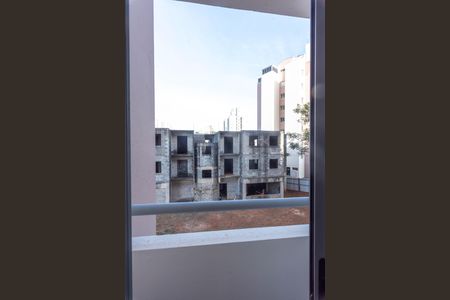 Apartamento à venda com 61m², 3 quartos e 1 vaga Apartamento à venda com 61m², 3 quartos e 1 vagaSacada da Sala