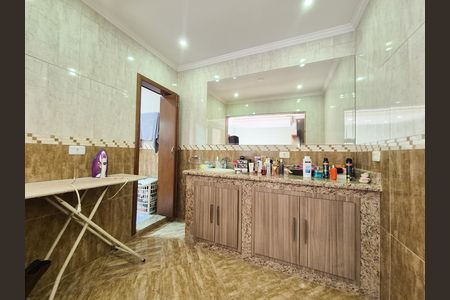 Casa à venda com 300m², 3 quartos e 3 vagas Casa à venda com 300m², 3 quartos e 3 vagasBanheiro da Suíte