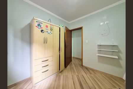 Casa à venda com 300m², 3 quartos e 3 vagas Casa à venda com 300m², 3 quartos e 3 vagasQuarto 1