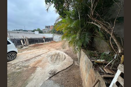 Casa à venda com 561m², 3 quartos e 6 vagas Casa à venda com 561m², 3 quartos e 6 vagasQuintal