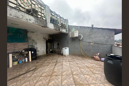 Casa à venda com 561m², 3 quartos e 6 vagas Casa à venda com 561m², 3 quartos e 6 vagasQuintal