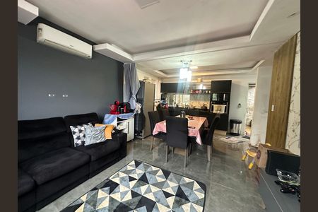Casa à venda com 561m², 3 quartos e 6 vagas Casa à venda com 561m², 3 quartos e 6 vagasSala 1