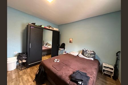 Casa à venda com 561m², 3 quartos e 6 vagas Casa à venda com 561m², 3 quartos e 6 vagasQuarto 1