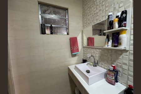 Casa à venda com 561m², 3 quartos e 6 vagas Casa à venda com 561m², 3 quartos e 6 vagasBanheiro